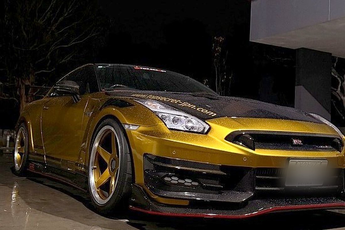 Gold Nissan GT-R detailing Epping Melbourne